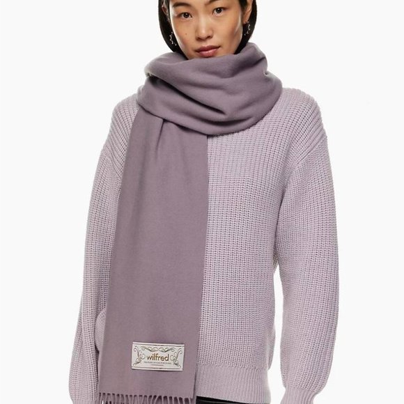 Wilfred Accessories - Wilfred classic 100% wool scarf in dusty mauve.
